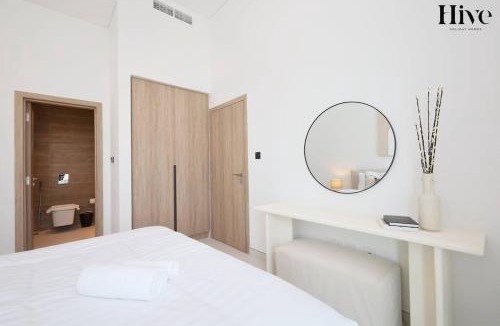 Jebel Ali Apartment | 7 By Aurora 106