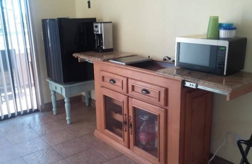 Loreto Villa | 7bdrm boutique hotel with AC, WiFi , heated pool convenient location.
