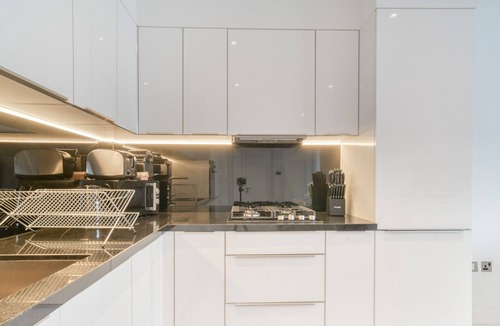 Downtown Dubai Apartment | 806, The Pad