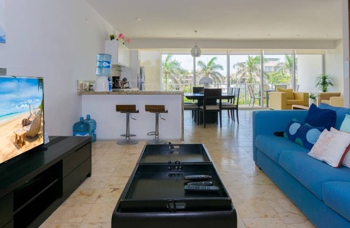Downtown Condo | 93 m² Condo ∙ 2 bedrooms ∙ 5 guests