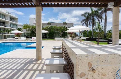 Downtown Condo | 93 m² Condo ∙ 2 bedrooms ∙ 5 guests