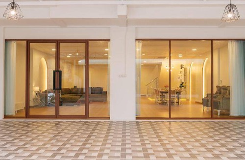 Hat Yai House | 960 m² House ∙ 5 bedrooms ∙ 10 guests
