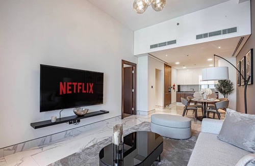 Downtown Dubai Apartment | 988 m² Apartment ∙ 1 bedroom ∙ 2 guests
