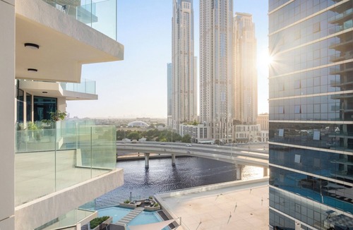 Business Bay Apartment | A-Living Elegant 1BR Apartment Near Dubai Mall & Burj Khalifa in Missoni Tower