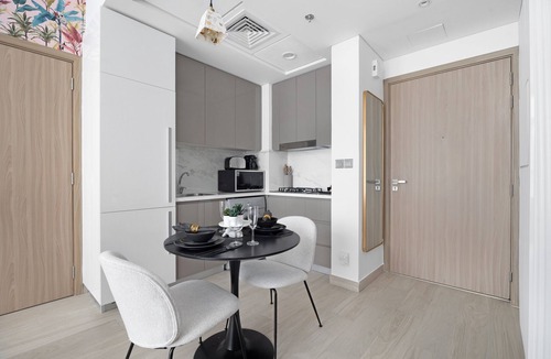 Dubai Apartment | Aesthetic 1BR Apt with City View
