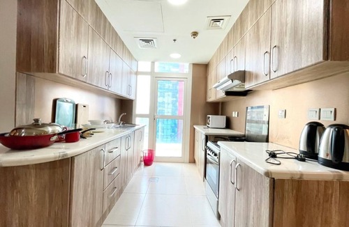 Dubai Sports City Apartment | AFFORDABLE AND GREAT STAY - 3 BEDROOM APARTMENT IN DUBAI