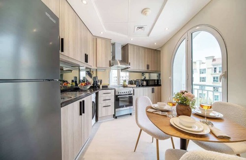 Discovery Gardens Apartment | Airstay | Modern Studio | Near Al Furjan Metro!