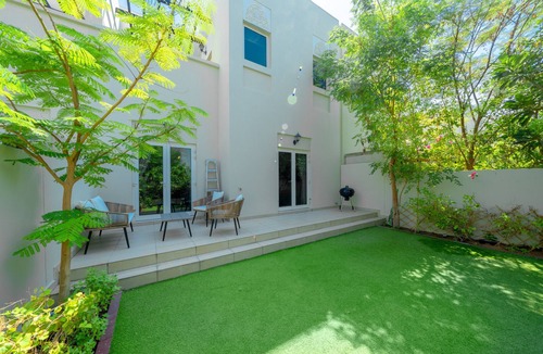 Discovery Gardens Villa | Al Furjan Quortaj | 3 Bedrooms