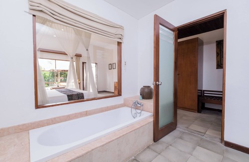 Melayang Hotel | Alam Puisi Villa