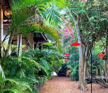Hin Hong Resort | Alcove Bungalow