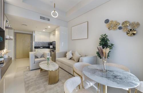 Sheikh Zayed Road Apartment | Aliving Luxury Furnished 2BR apartment Business Bay