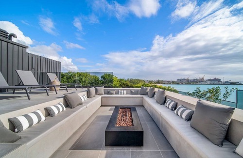 Brighton Villa | Allure 102