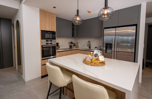 Brighton Villa | Allure 202