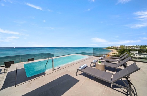 Brighton Villa | Allure 204