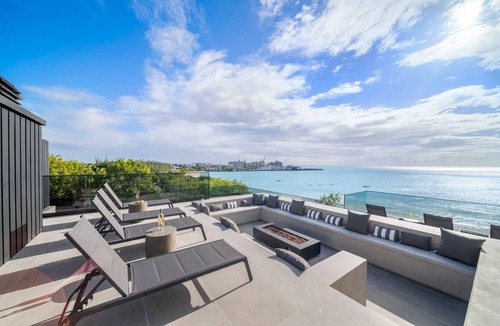 Brighton Villa | Allure 403