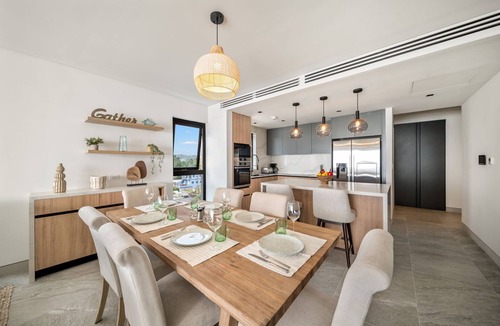 Brighton Villa | Allure 505