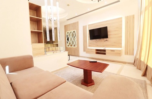 Dubai Sports City Apartment | AMAZING GOLF VIEW 1 BEDROOM APARTMENT