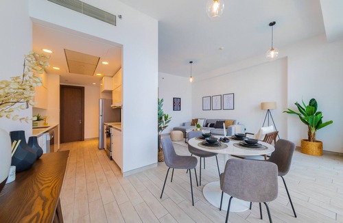 Business Bay Apartment | Amazing Skyscraper 3BR with Burj Khalifa View