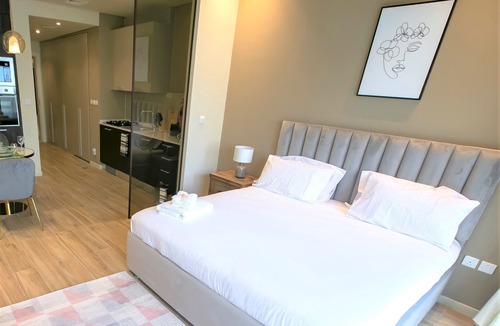 Jumeirah Village Apartment | Amazing stay Park View - Superior Studio balcony