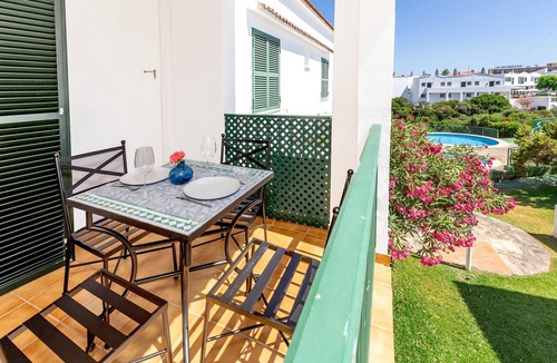 Cales Piques Apartment | Apartment 'Biniforcat 28' with Garden View, Wi-Fi and Air Conditioning