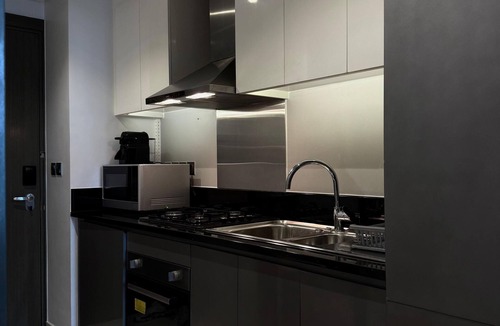 Business Bay Apartment | Apartment In Downtown/Dubai Creek & Pool View/4 Min to Burj Khalifa
