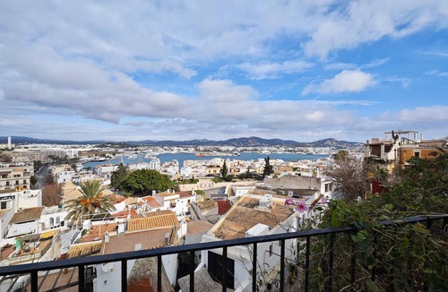 Sa Penya Apartment | Apartment 'Navila' with Shared Pool, Wi-Fi and Air Conditioning