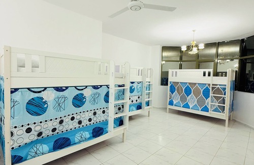 Al Majaz Apartment | Aplyns Dormitory Male&Female Lower Bed