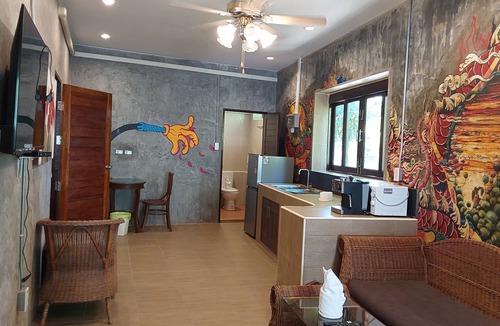 Thong Sala Hostel | Araya Boutique Hotel