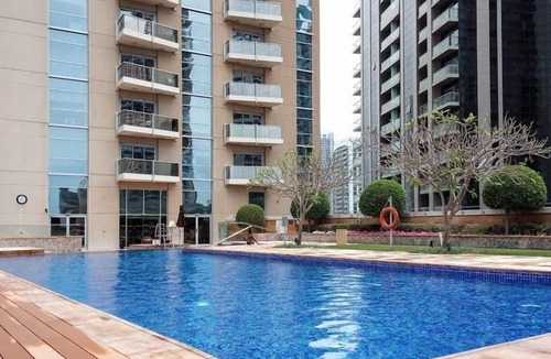 Dubai Marina Apartment | Astonishing 2BR in Dubai Marina - Sleeps 5!