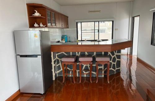 Tha Thaewawong Apartment | At home Sriracha Sea view