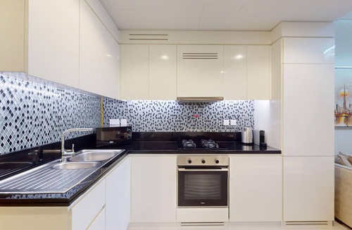 Al Safa Apartment | Aykon City - Glamorous Two Bedroom in Business Bay