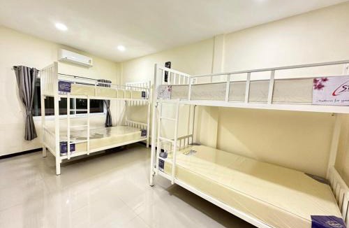 Chana Songkhram House | Baan at Khaosan Hostel