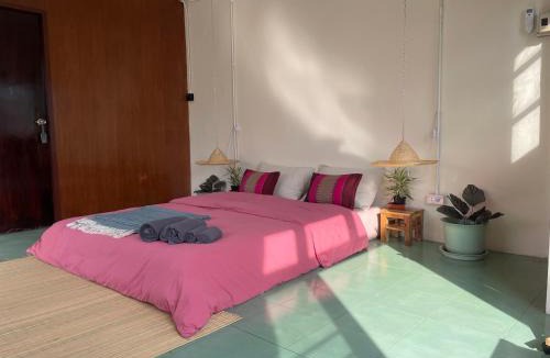 Talat Noi Hostel | Baan KhaoSoi - Private room in a rooftop hostel 4th floor