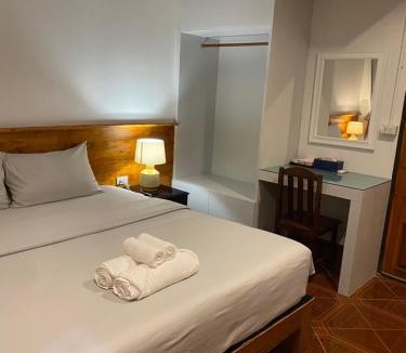 Phan House | Baan Khoyee Boutique บ้านโกยีบูทีค