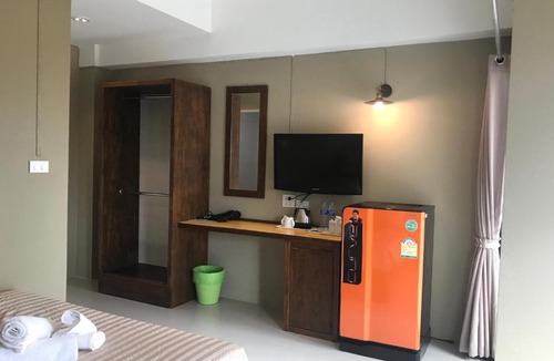Khlong Khut Hotel | Baan Ton Chan
