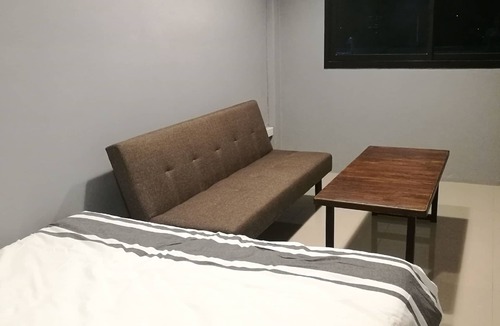 Phra Khanong Nuea Hostel | Backpack Station - Hostel