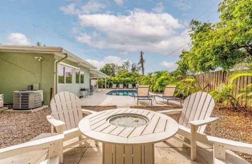 Southgate House | Backyard Oasis, Htd Pool/Hot Tub, Beaches, No Fees