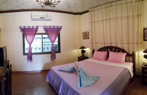 Rayong House | Bali Room 18 - 1 Double Bed
