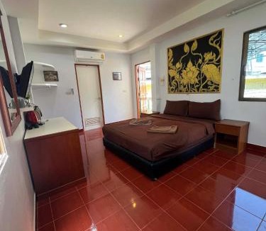 Kata Hotel | Ban Elephant Blanc Apartment