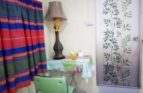 Don Muang House | Ban Kru Ae HomeHostel