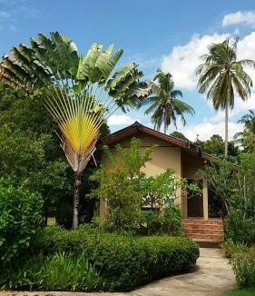 Sisaket Bed & Breakfast | Bansuanrachawadee B&b