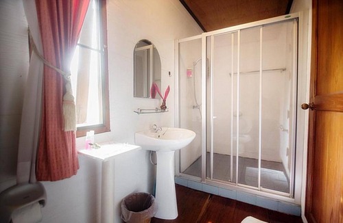 Mae Hong Son Hotel | Banviewnam Camping & Resort