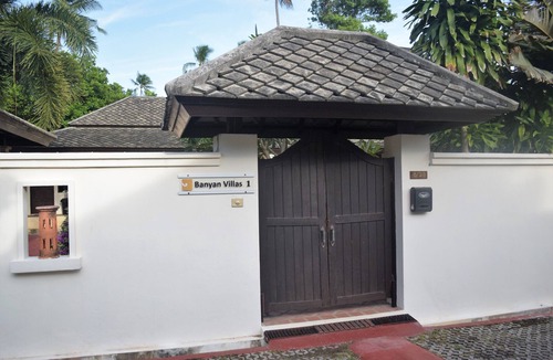 Bang Po Villa | Banyan Villa 1 - Private Pool - private walled garden - 30 seconds to the beach