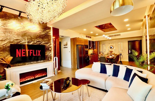 Dubai Marina Apartment | Barsana - Sapphire 3BR Suite - Marina & Sea Views