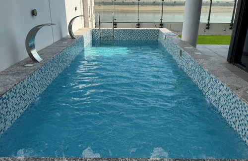 Al Hamriya Villa | Beach Front 4-bedroom villa with heated SPA pool