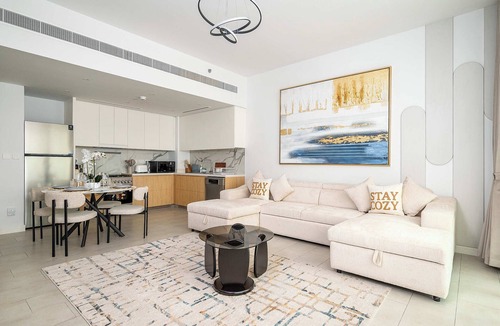 Al Wasl Apartment | Beach, Please! Stylish 1-Bedroom Stay with Private Beach Access – JBR Dubai