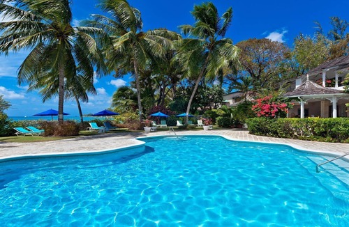 Gibbs Bay Villa | Beach Villa Located On A Small Beachfront Development - Cook Included