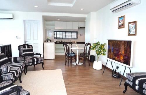 Ban Bang Saen Apartment | Beachfront 70 sqm Premier Sea View and Pool View Family Room FREE DISNEY PLUS