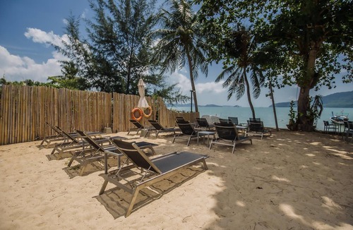 Rawai Condo | Beachfront A403 Seaview Studio
