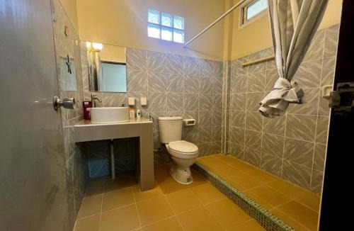 Hua Thanon House | Beachfront Bungalow - Steps Away from the Sea